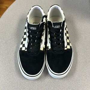 Vans black and white checkered. Great condition!